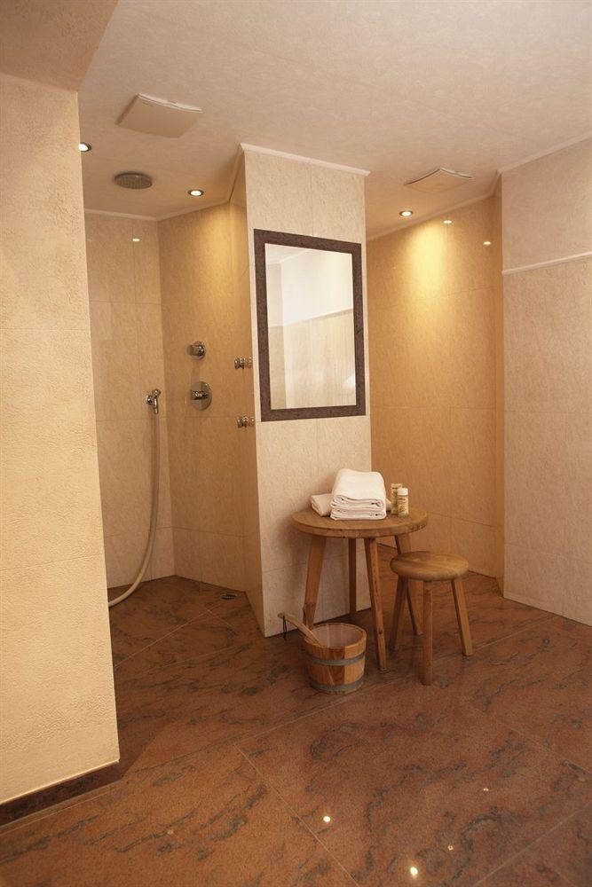 Hotel St Hubert Reuler エクステリア 写真