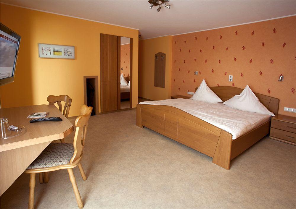 Hotel St Hubert Reuler エクステリア 写真