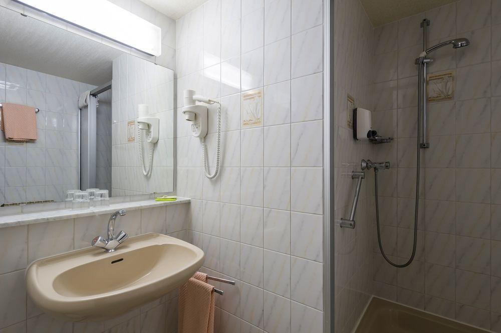 Hotel St Hubert Reuler エクステリア 写真